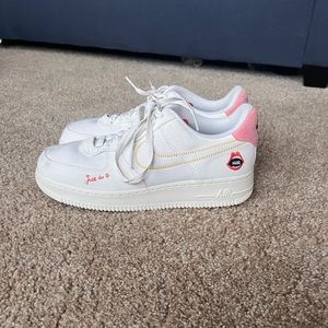 Brand new Nike air shoes